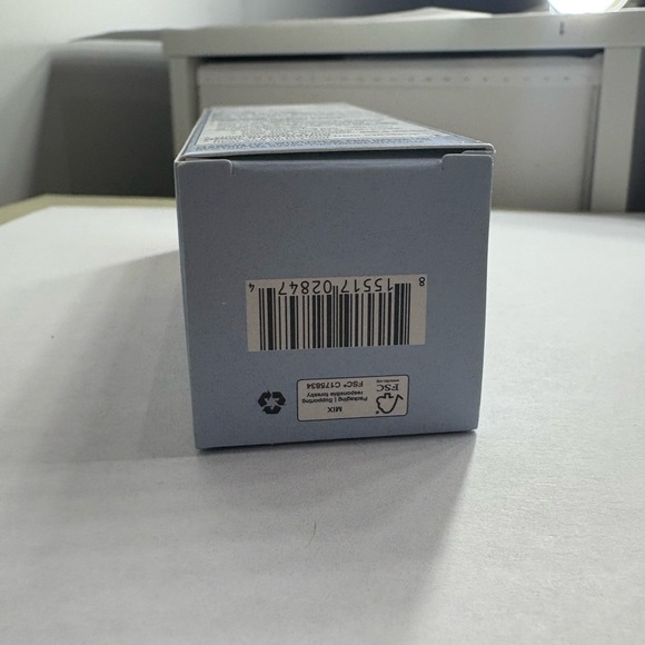 5/$60 First Aid Beauty Ultra Repair Face Moisturizer - SPF 30 - Picture 4 of 4